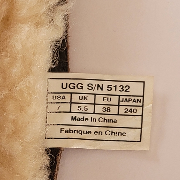 UGG Women's Australia Leather Upper Brown Suede Cargo Boots. Size 7 US /… - Picture 2 of 14